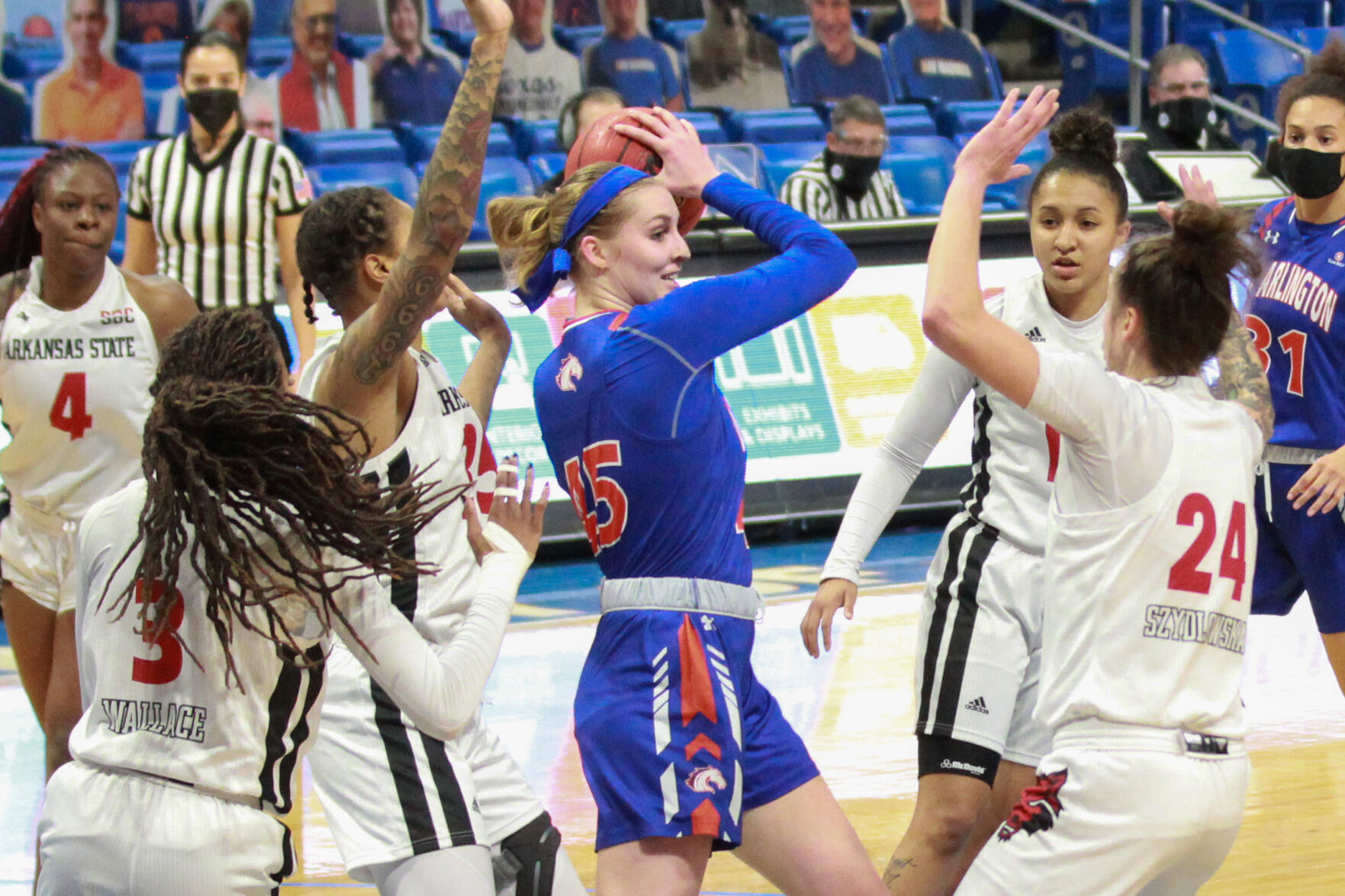 Lady Mavericks fall short to Ragin’ Cajuns in matchup of division leaders